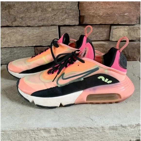 Nike Air Max 2090 neon highlighter size 9 tennis shoes - Picture 8 of 11